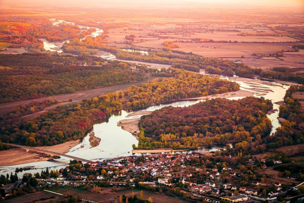 Camping Les Portes De Sancerre Saint-Satur Exteriör bild