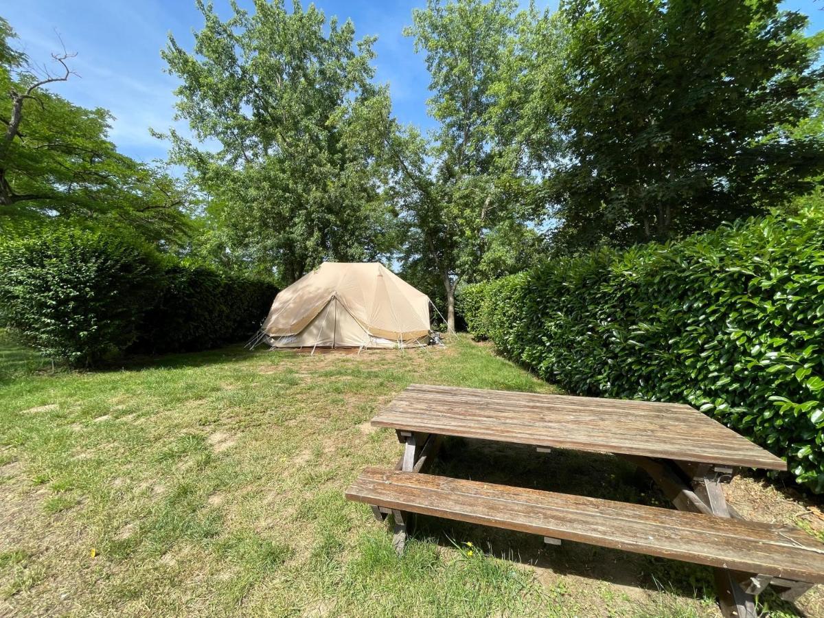 Camping Les Portes De Sancerre Saint-Satur Exteriör bild