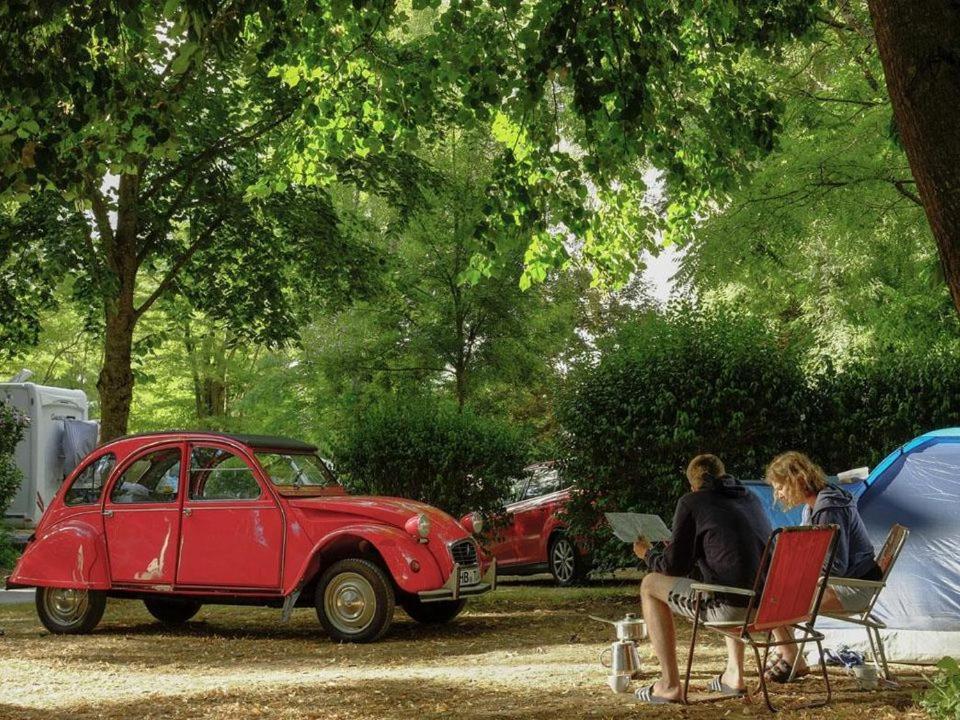 Camping Les Portes De Sancerre Saint-Satur Exteriör bild