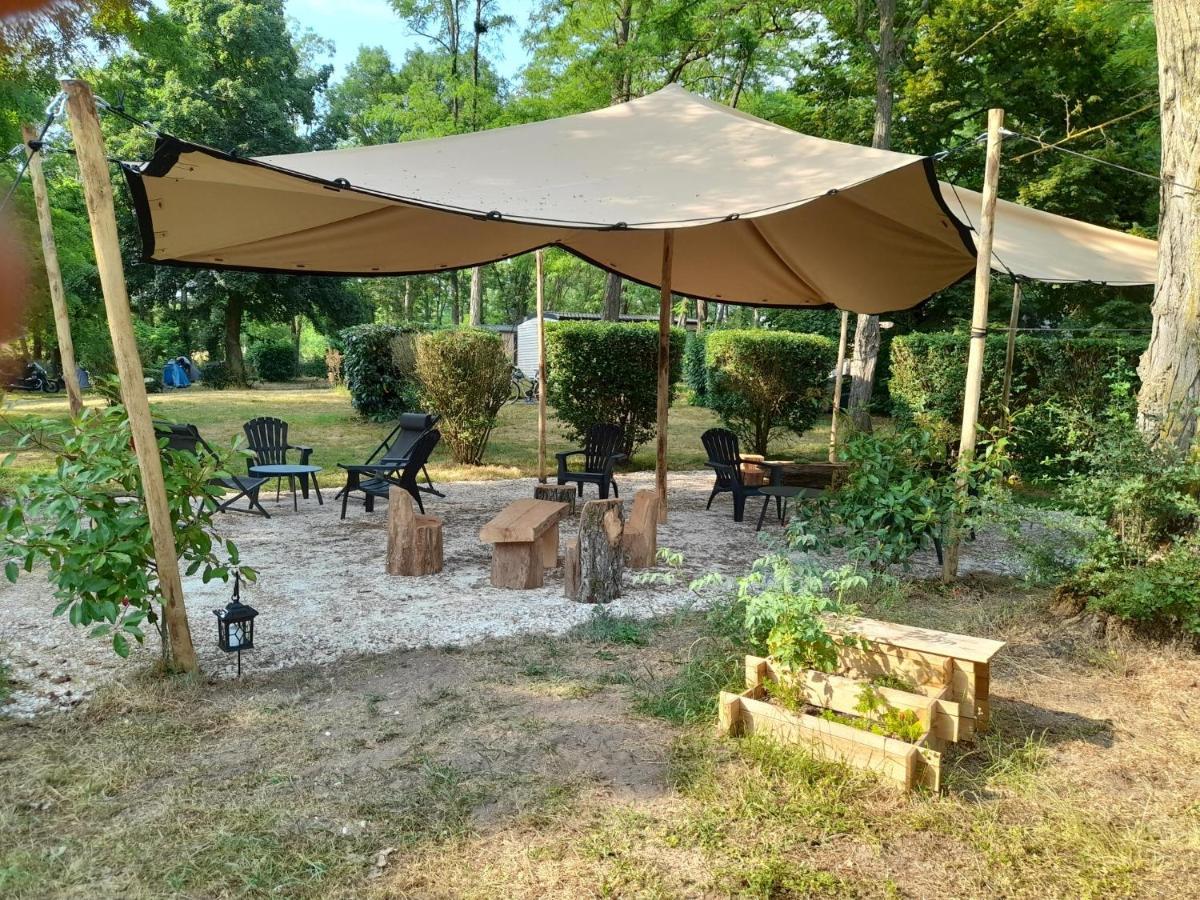 Camping Les Portes De Sancerre Saint-Satur Exteriör bild